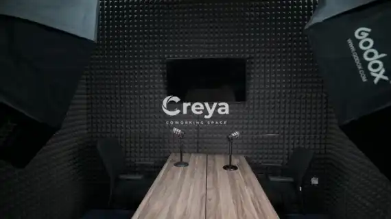 Sewa Ruangan Podcast Jatibening: Rekam Konten Profesional dengan Kualitas Studio di Kota Bekasi